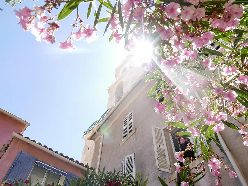 Guest house Bnb Jardin Vieux Port Panier Apartment Marseille